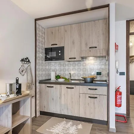 Prestige Eleven In The Center Of Town - Happy Lägenhet Sestriere