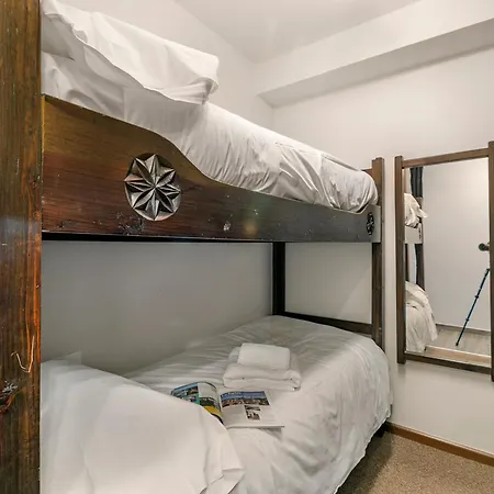 Prestige Eleven In The Center Of Town - Happy